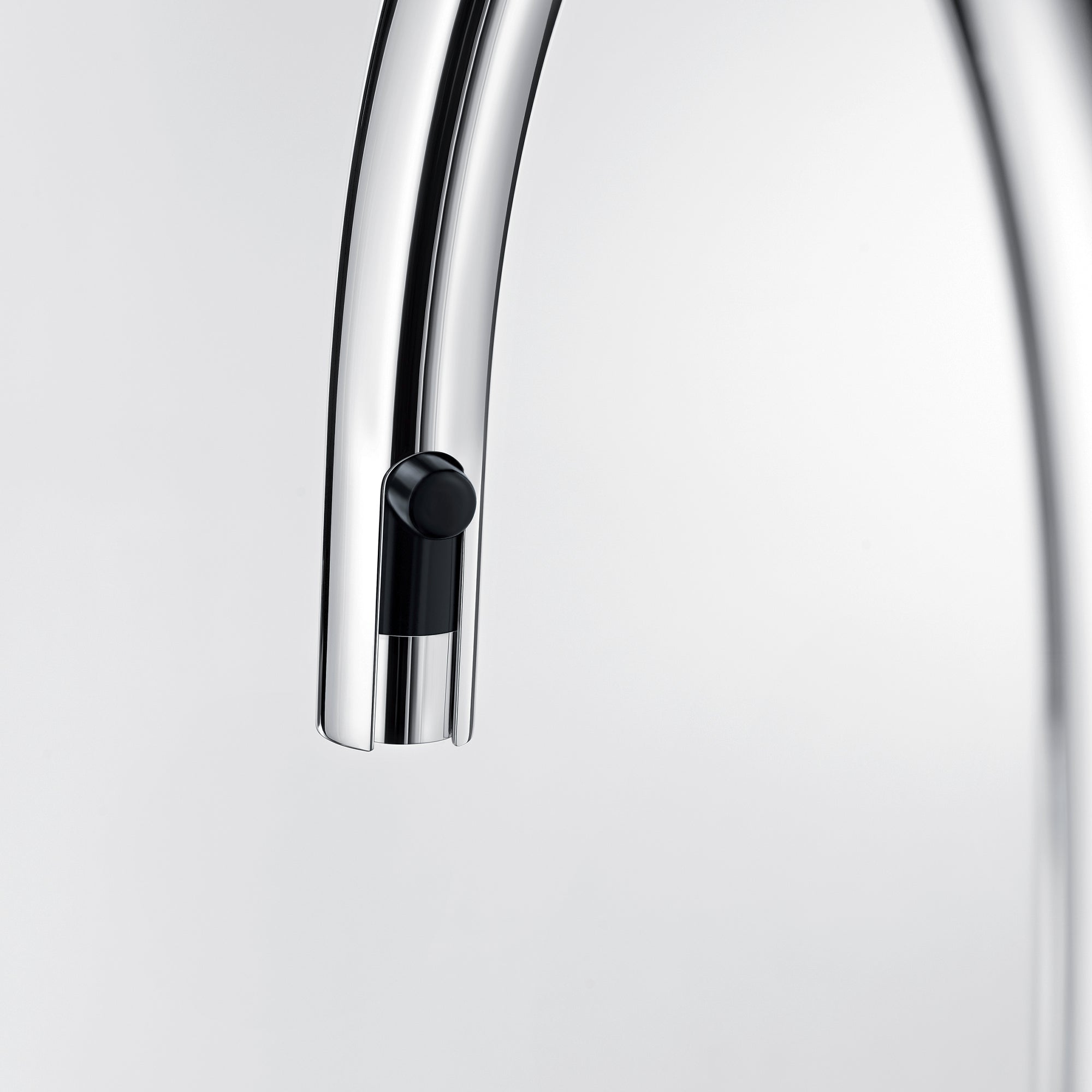 Blanco - 526398 - Urbena Pull-Down Dual-Spray Kitchen Faucet - Chrome/Coal Black - Beauty Shot 4
