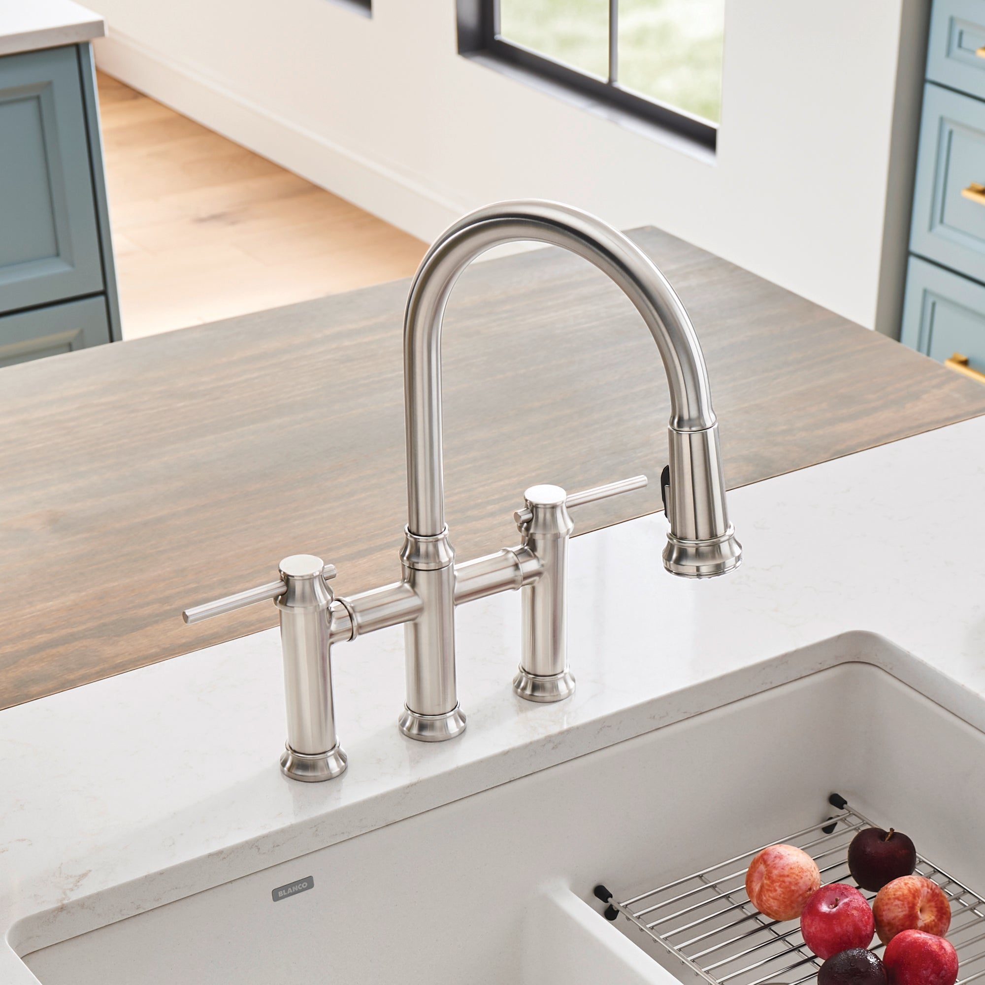 Blanco - 442505 - Empressa Pull-Down Dual-Spray Bridge Faucet - PVD Steel - Beauty Shot 3