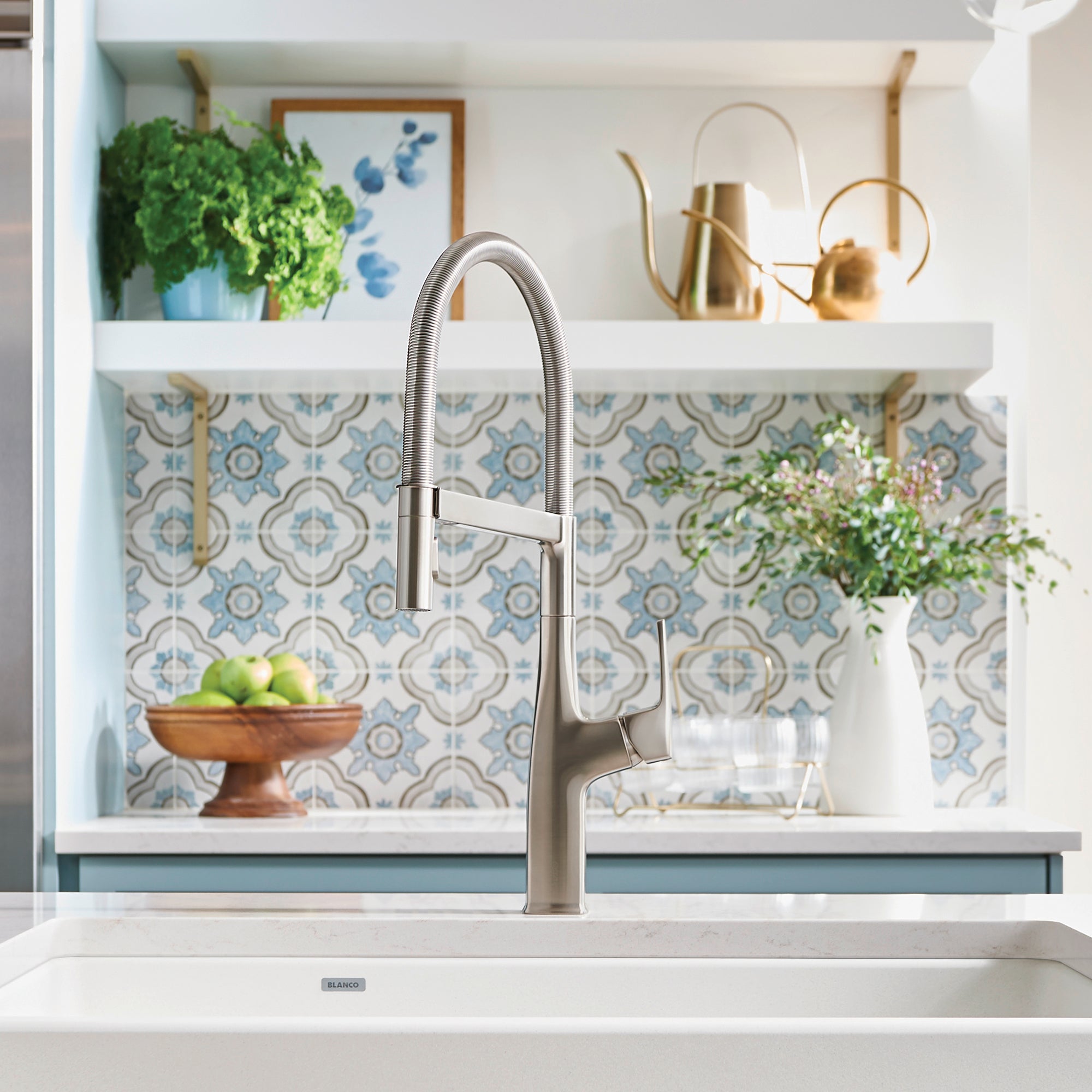 Blanco - 442676 - Rivana Semi-Pro Pull-Down Dual-Spray Kitchen Faucet - PVD Steel - Beauty Shot 4